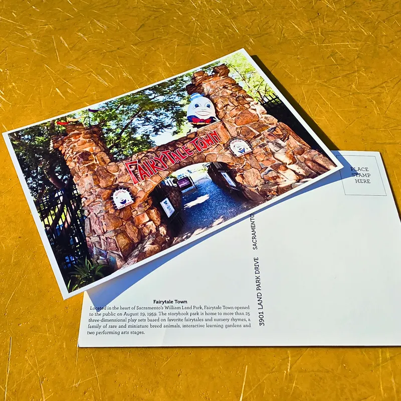 Humpty Gate Post Card